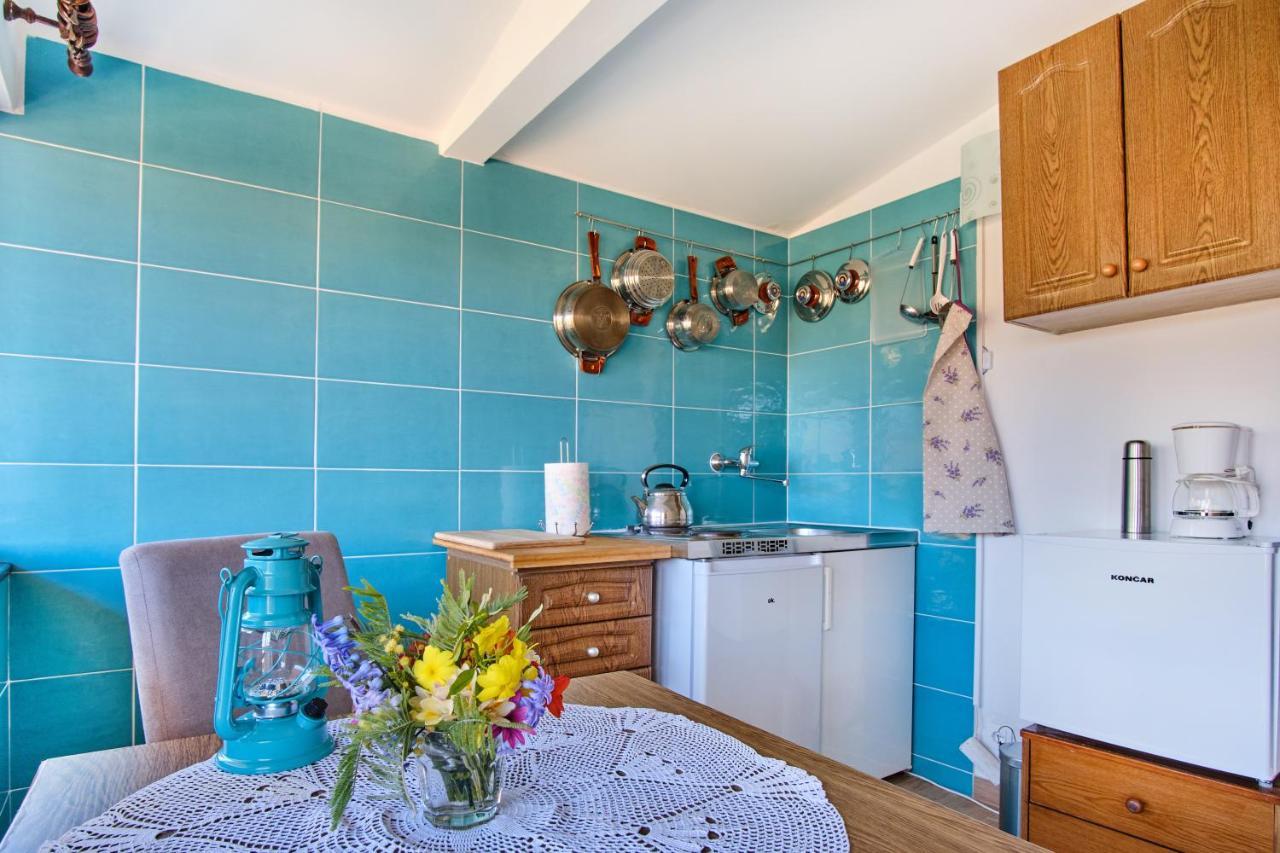 Apartments Mirella Mali Losinj Exterior photo