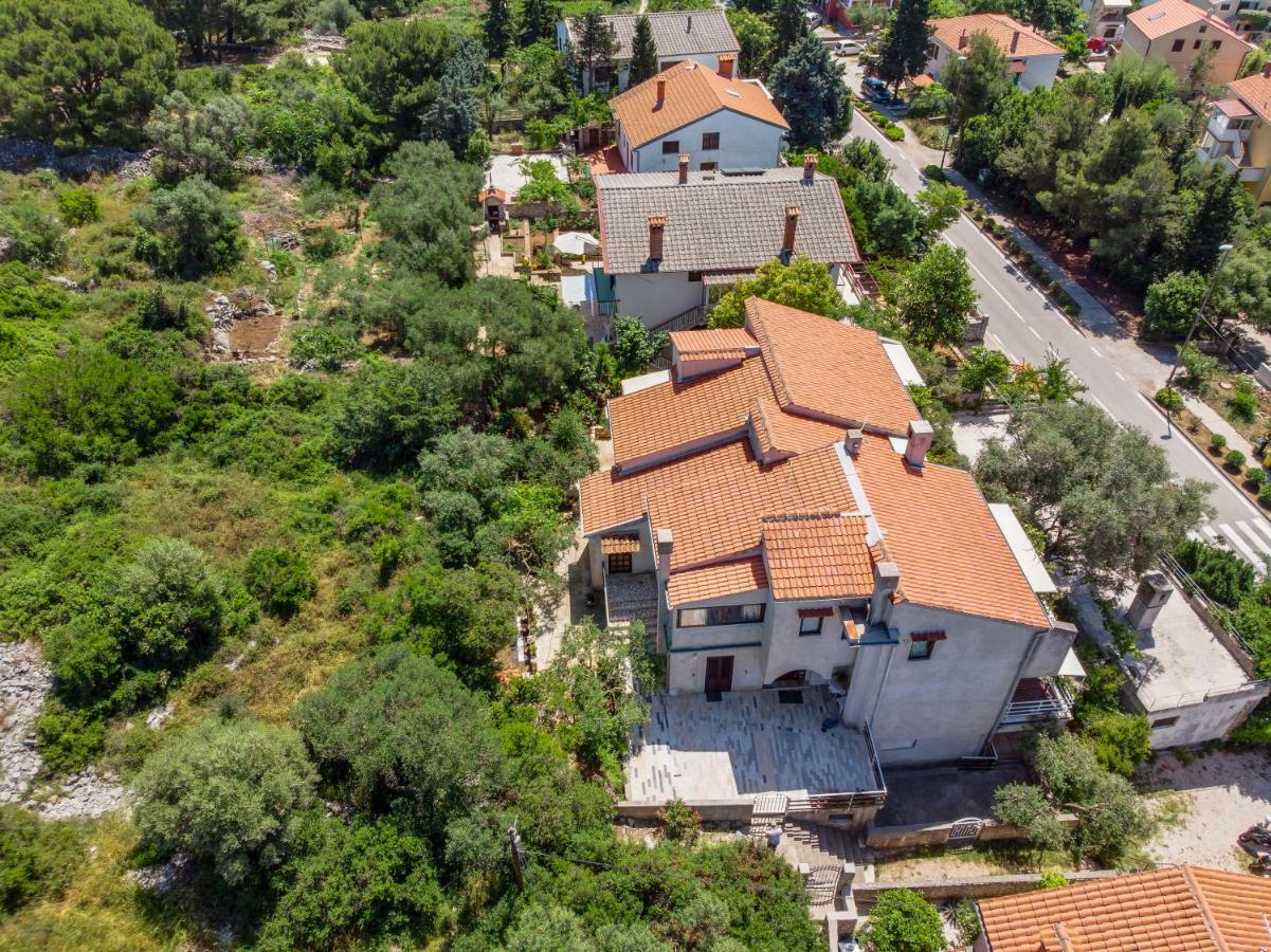 Apartments Mirella Mali Losinj Exterior photo